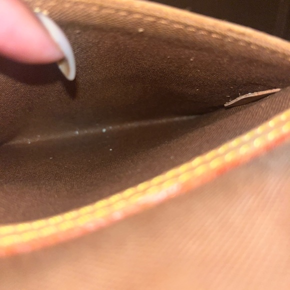 SOLD-Authentic Louis Vuitton Monogram Alma - Picture 5 of 6